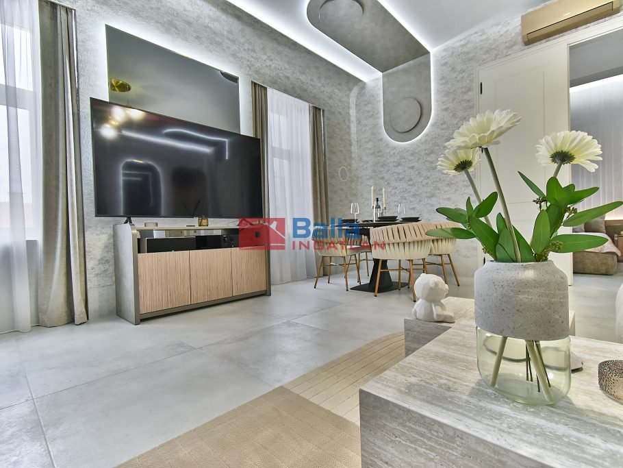 Eladó 121 m²-estársasházi lakás VI. Kerület (Nagykörúton belül) , Teréz körút: 339'000'000 Ft