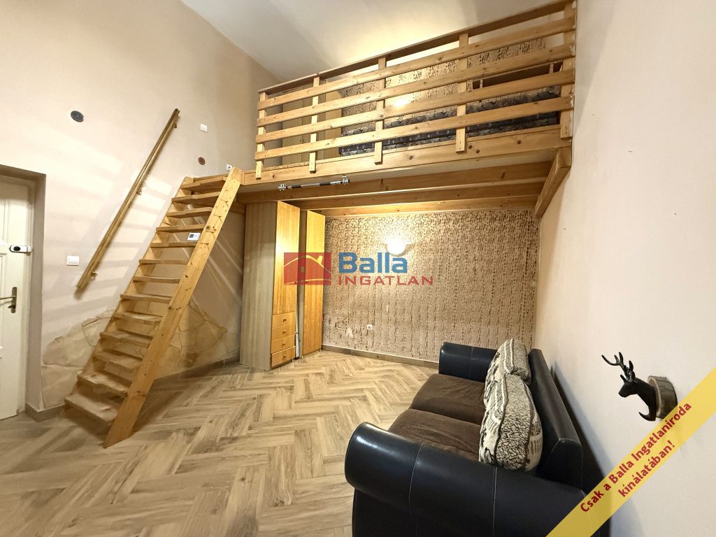 Eladó 44 m²-estársasházi lakás VII. Kerület (Középső-Erzsébetváros) , Almássy tér: 75'900'000 Ft