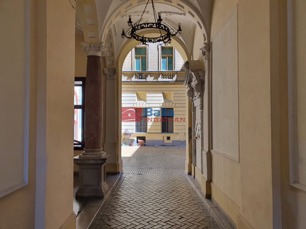 Eladó 98 m²-estársasházi lakás VII. Kerület (Középső-Erzsébetváros) , Hevesi Sándor tér: 175'000'000 Ft