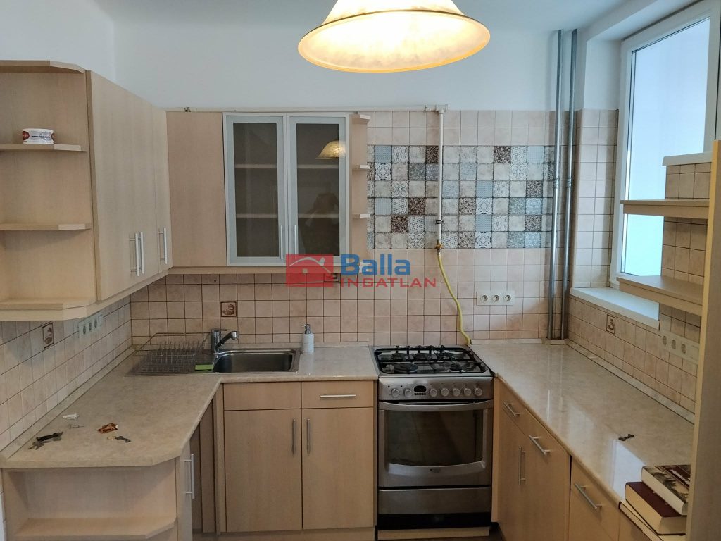 Eladó 61 m²-estársasházi lakás VIII. Kerület (Corvin negyed) , Üllői út: 103'900'000 Ft