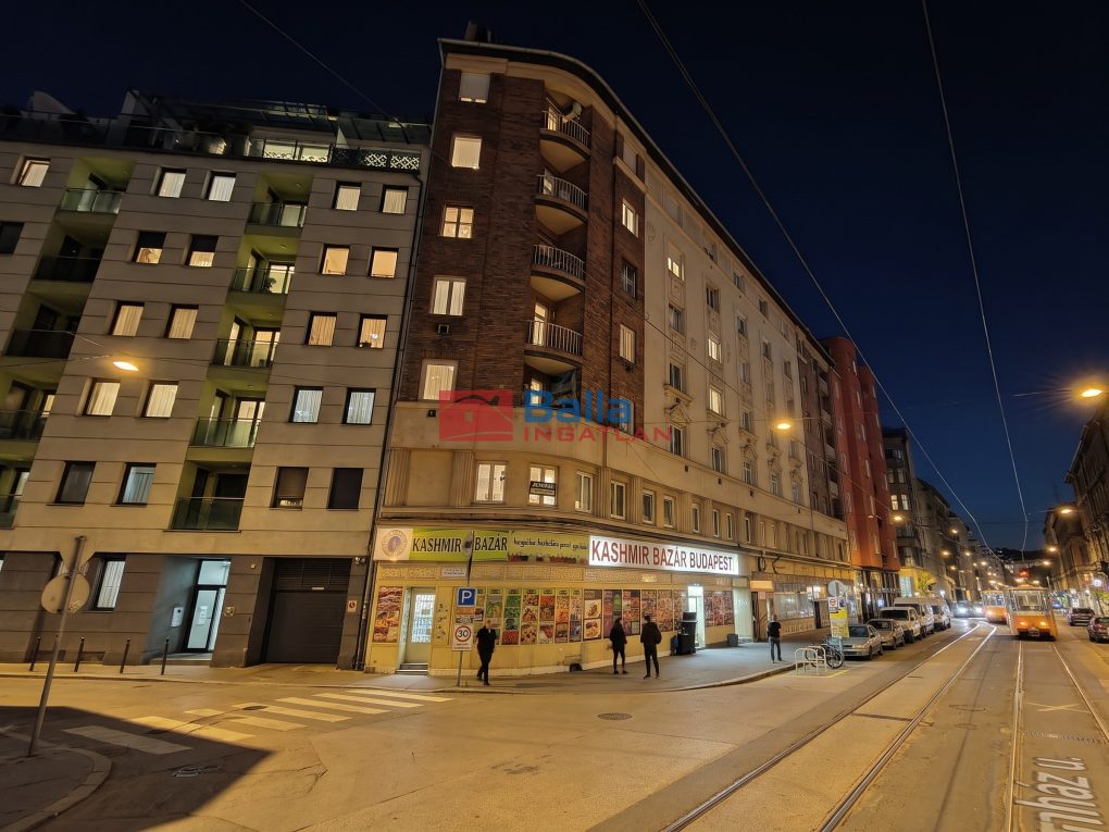 Eladó 87 m²-estársasházi lakás VIII. Kerület (II. János Pál pápa tér és környéke) , Népszínház utca: 82'900'000 Ft