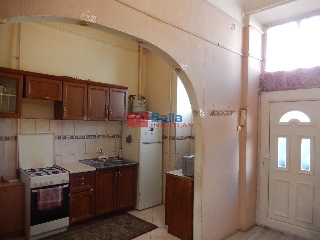 Eladó 53 m²-estársasházi lakás VIII. Kerület (Kálvária tér) , Kálvária utca: 44'900'000 Ft