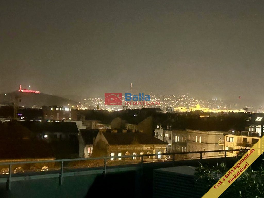 Eladó 83 m²-estársasházi lakás VIII. Kerület (Magdolna negyed) , Penthouse lakás: 155'000'000 Ft