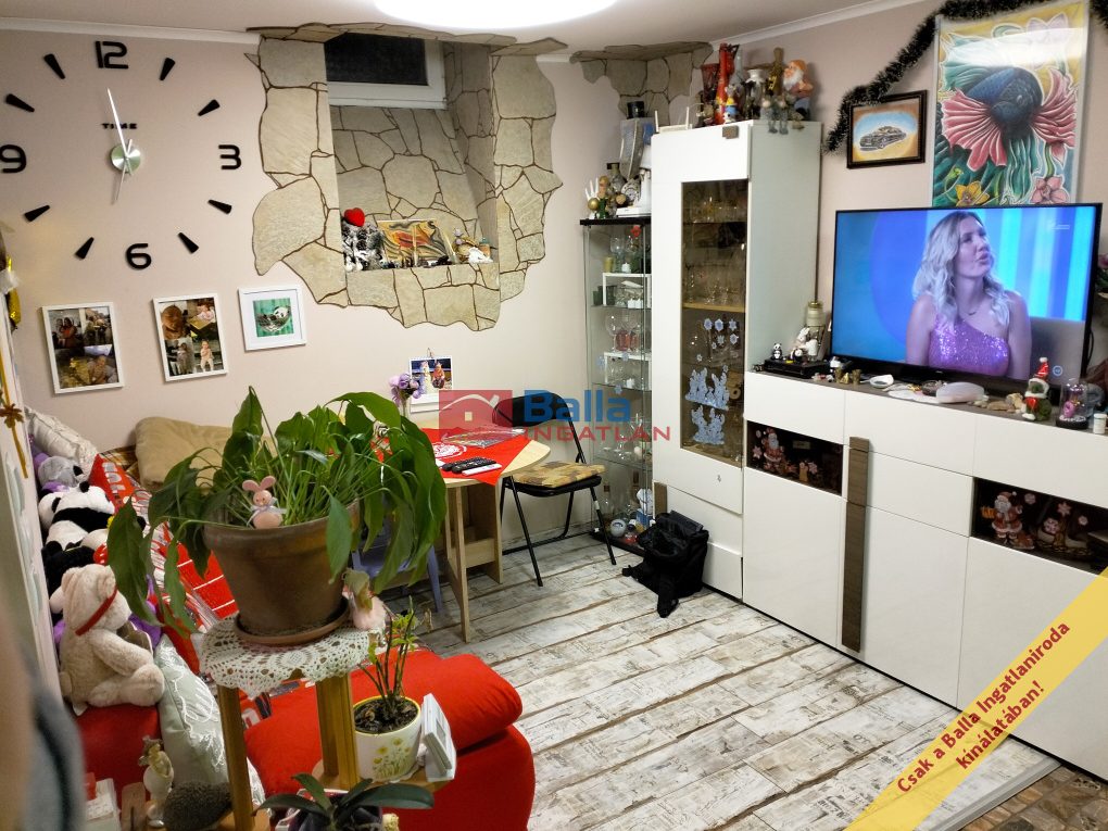 Eladó 46 m²-estársasházi lakás VIII. Kerület (Századosnegyed) , Hungária körút: 35'000'000 Ft