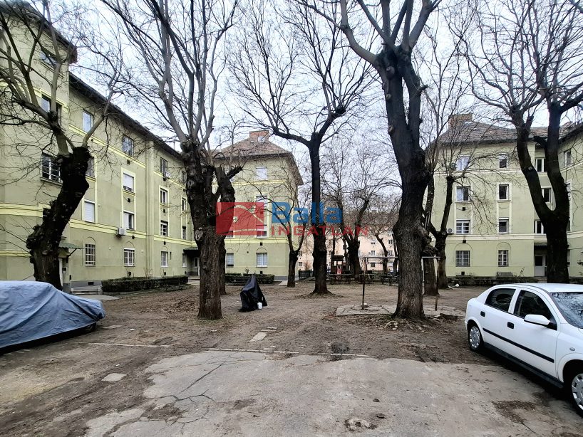 Eladó 54 m²-estársasházi lakás X. Kerület (Gyárdülő) , Üllői út: 63'000'000 Ft