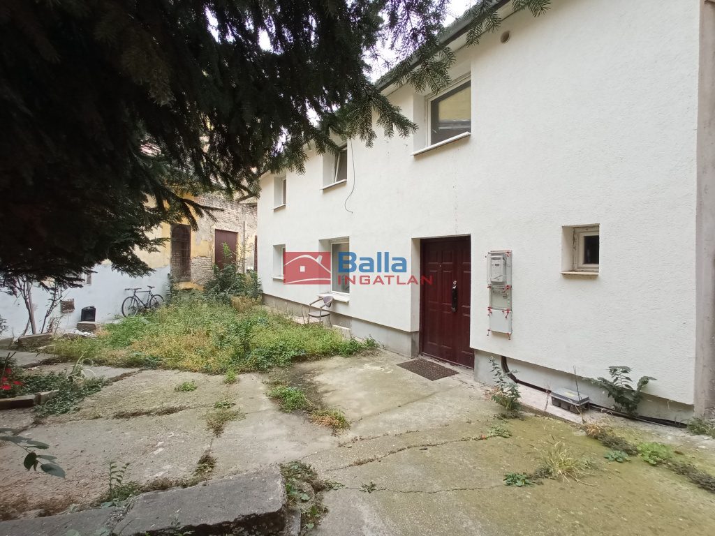 Eladó 120 m²-estársasházi lakás X. Kerület (Óhegy) , Martinovics térnél utca: 68'000'000 Ft