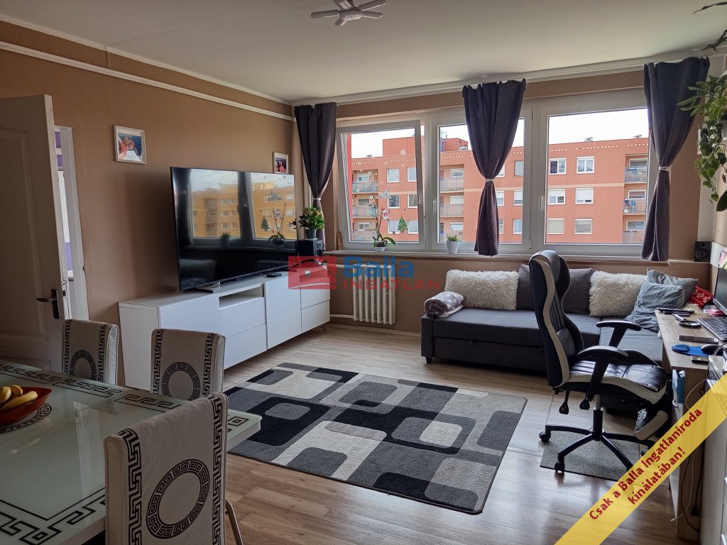 Eladó 68 m²-estársasházi lakás X. Kerület (Újhegyi ltp.) , Szövőszék utca: 75'900'000 Ft