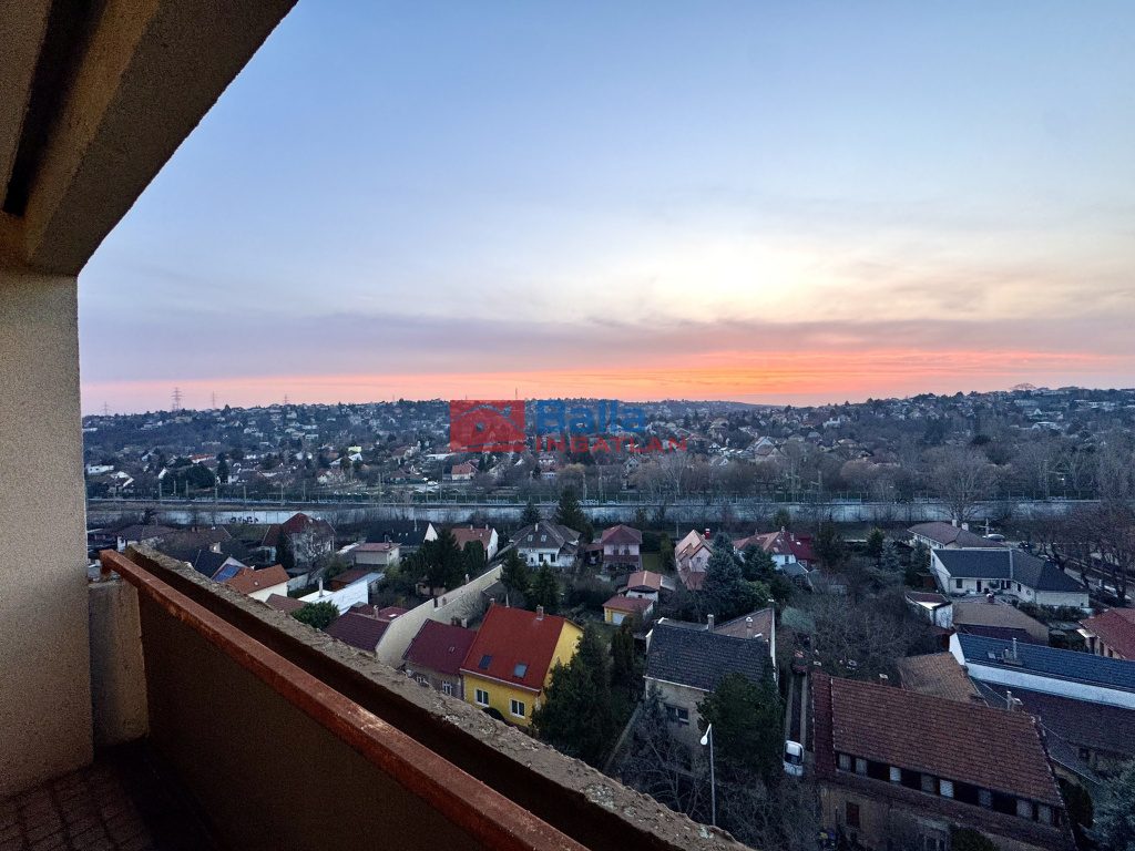 Eladó 53 m²-estársasházi lakás XI. Kerület (Albertfalva) , Sáfrány utca: 79'900'000 Ft