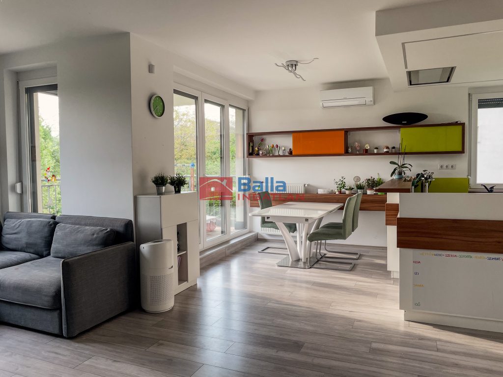 Eladó 112 m²-estársasházi lakás XI. Kerület (Hosszúrét) , Lépés utca: 209'000'000 Ft