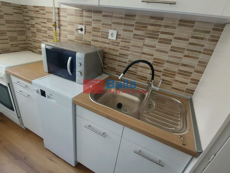 Kiadó 51 m²-estársasházi lakás XI. Kerület (Kelenföld) , Etele út: 260'000 Ft