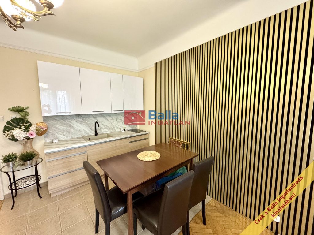 Eladó 31 m²-estársasházi lakás XI. Kerület (Szentimreváros (Feneketlen tó környéke)) , Móricz Zsigmond körtér: 64'800'000 Ft