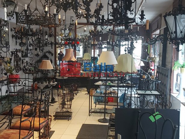 Eladó 125 m²-esüzlethelyiség utcai bejárattal XII. Kerület (Krisztinaváros) , Déli Páyaudvarnál utca: 380'000'000 Ft