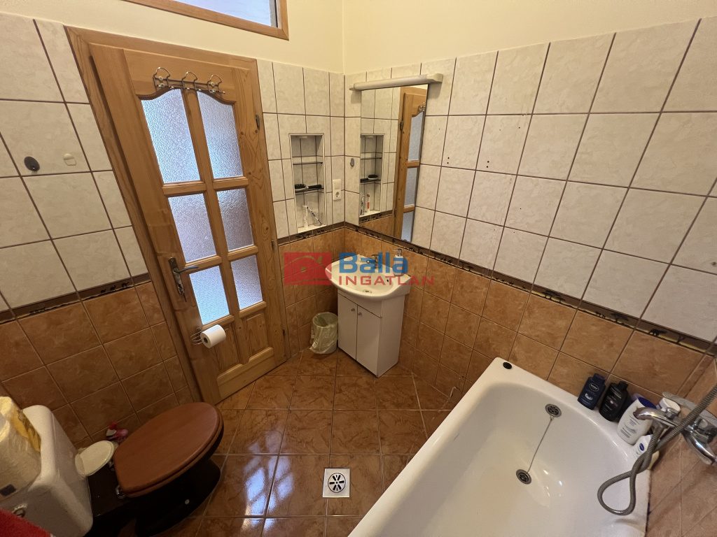 Eladó 30 m²-estársasházi lakás XIII. Kerület (Angyalföld) , Csongor utcánál: 49'900'000 Ft
