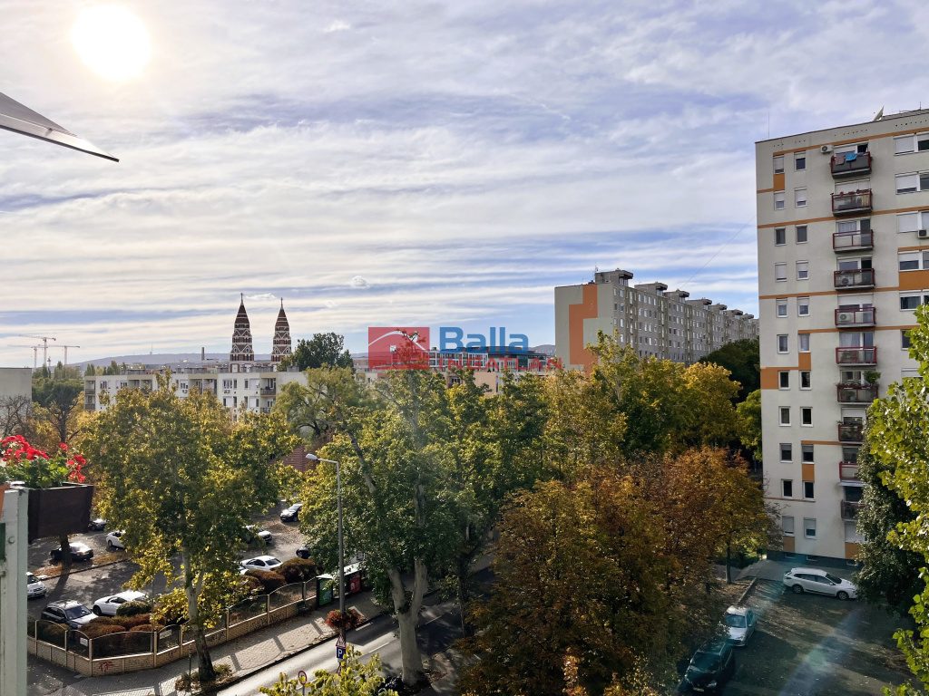 Eladó 35 m²-estársasházi lakás XIII. Kerület (Angyalföld – Gyöngyösi utcai lakótelep) , Gyöngyösi sétány mellett: 79'990'000 Ft