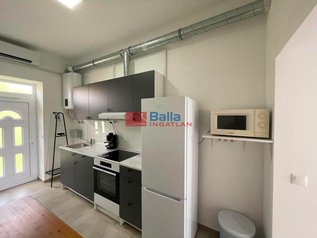 Kiadó 25 m²-estársasházi lakás XIII. Kerület (Angyalföld) , Petneházy utca: 200'000 Ft