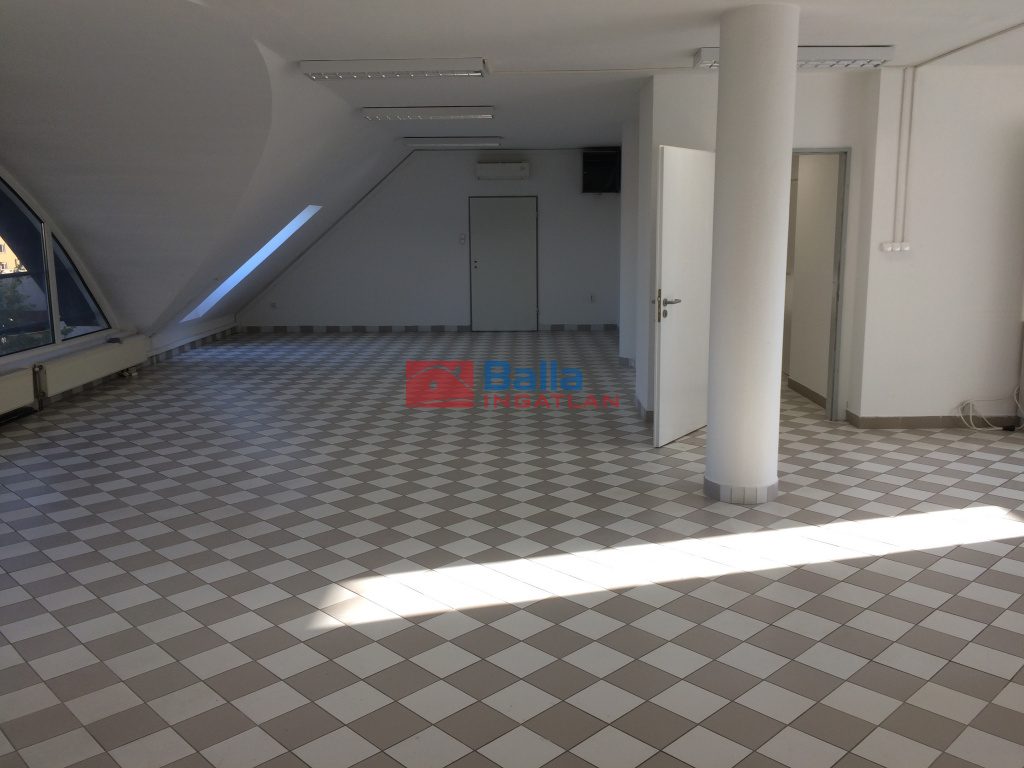 Kiadó 230 m²-esb kategóriás iroda XIII. Kerület (Angyalföld) , Röppentyű utca: 1'840 EUR