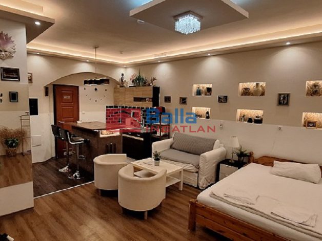 Eladó 32 m²-estársasházi lakás XIII. Kerület (Újlipótváros) , Nyugati tér: 73'500'000 Ft