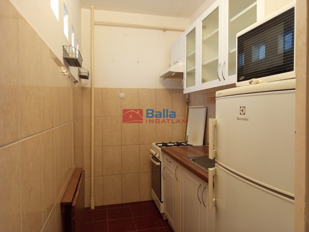 Kiadó 49 m²-estársasházi lakás XIV. Kerület (Alsórákos) , Füredi lakótelep: 220'000 Ft