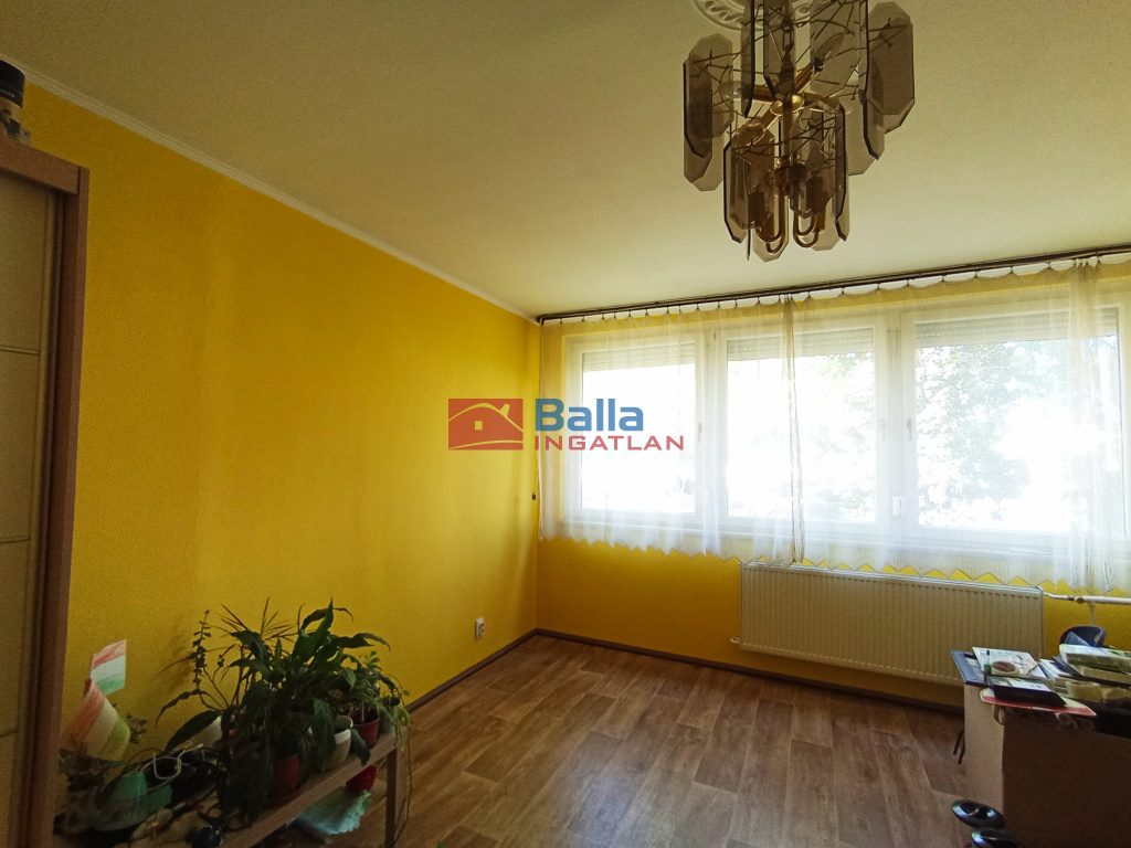 Eladó 46 m²-estársasházi lakás XIV. Kerület (Füredi lakótelep) , Ond vezér útja: 61'500'000 Ft