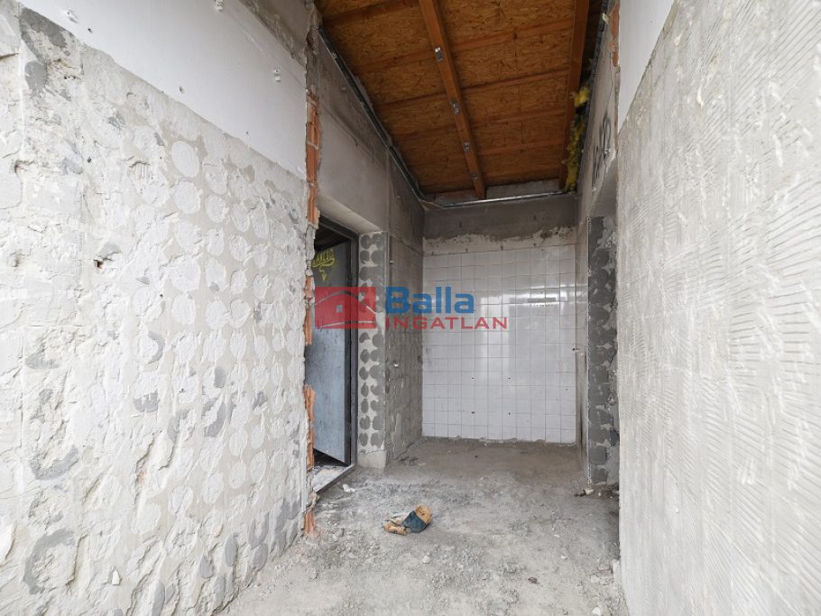 Eladó 200 m²-escsaládi ház XIX. Kerület (Felső-Kispest) , KÖ-KI közeli utca: 139'500'000 Ft