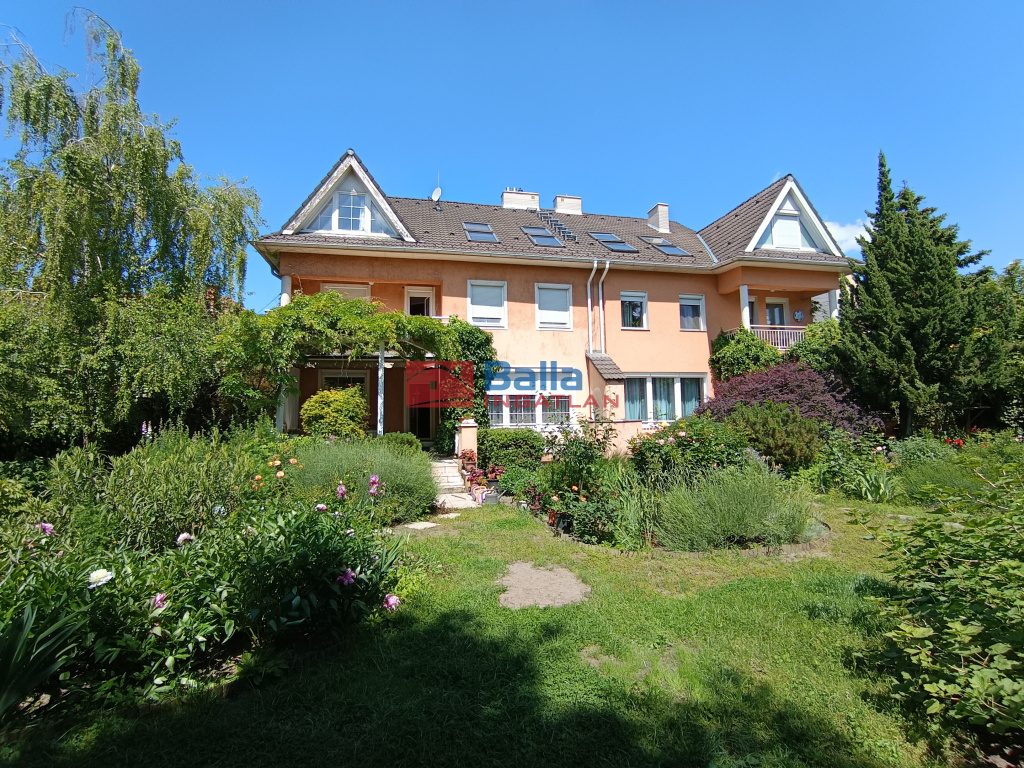 Eladó 387 m²-esikerház XIX. Kerület (Kispest) , Templom tér közelében: 289'000'000 Ft