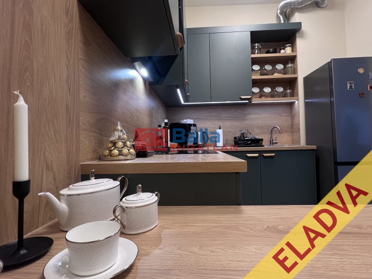 Eladó 43 m²-estársasházi lakás XIX. Kerület (Központ) , Báthory utca: 67'900'000 Ft