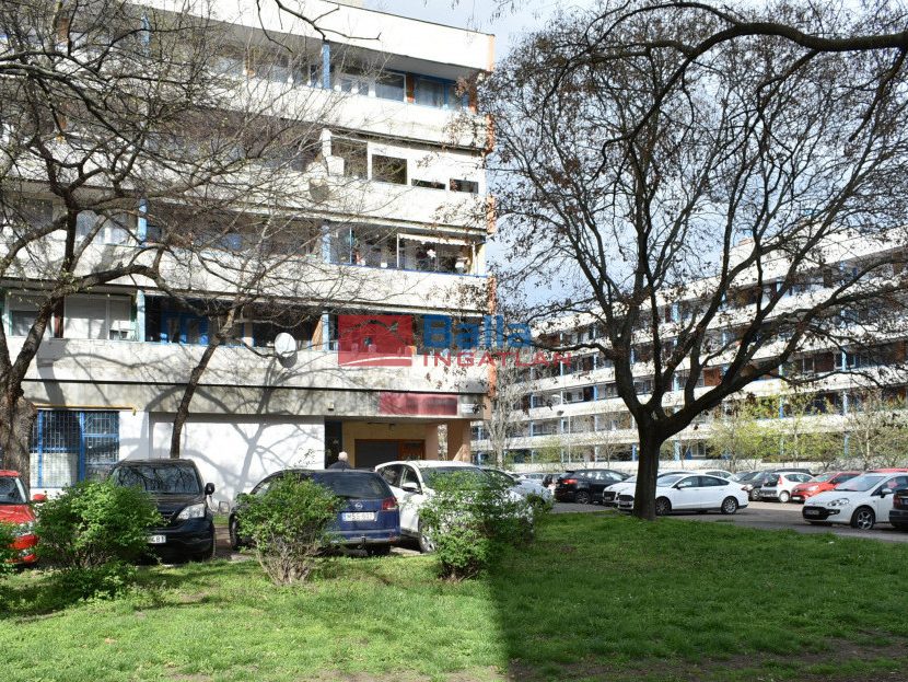 Eladó 57 m²-estársasházi lakás XIX. Kerület (Lakótelep) , József Attila utca: 63'000'000 Ft