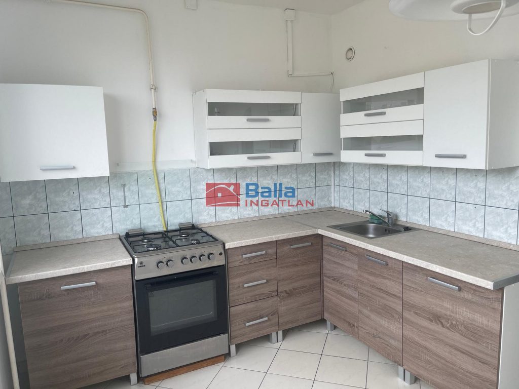 Kiadó 59 m²-estársasházi lakás XIX. Kerület (Lakótelep) , Kisfaludy utca: 300'000 Ft