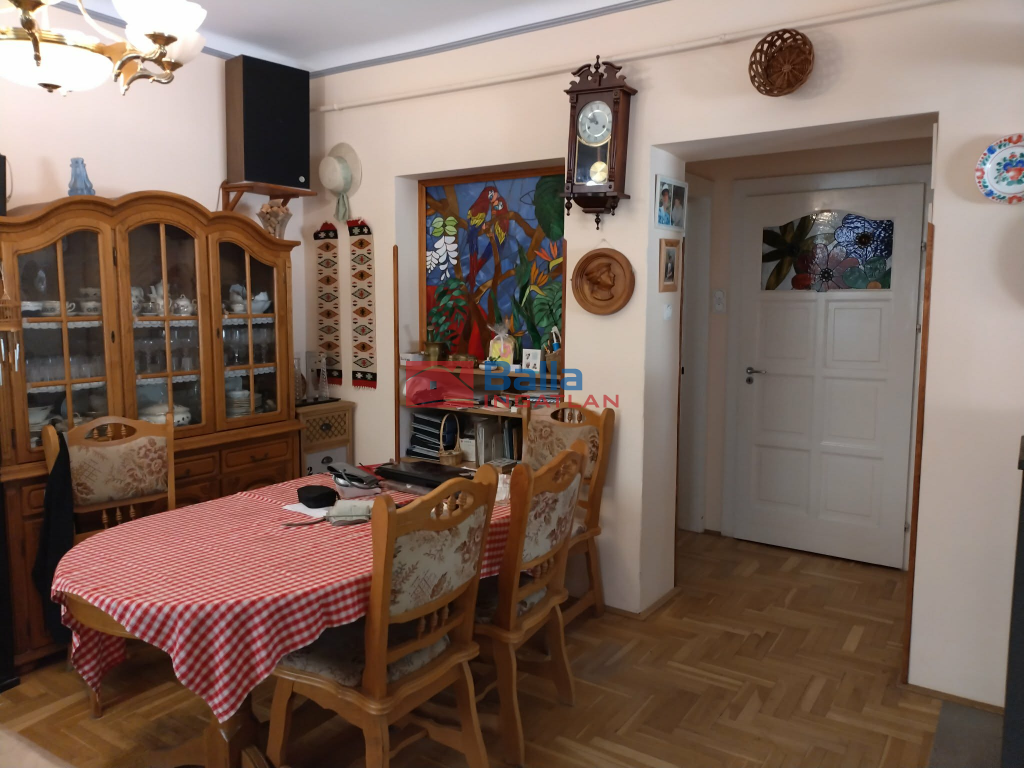 Eladó 80 m²-escsaládi ház XV. Kerület (Pestújhely) , József Attila utca: 110'000'000 Ft