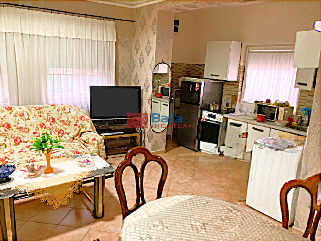 Eladó 80 m²-esházrész XV. Kerület (Pestújhely) , Thököly utca: 65'000'000 Ft