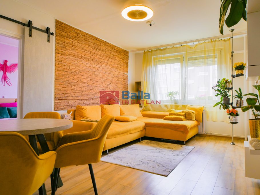 Eladó 61 m²-estársasházi lakás XV. Kerület (Újpalota) , Zsókavár utca: 74'000'000 Ft