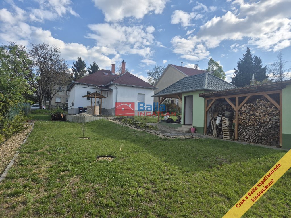 Eladó 63 m²-escsaládi ház XVI. Kerület (Árpádföld) , Árpádföld csendes utcájában: 105'000'000 Ft