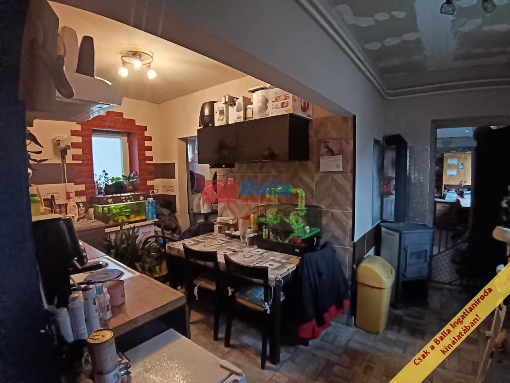 Eladó 66 m²-escsaládi ház XVII. Kerület (Rákoscsaba) , Szánthó G. utca: 76'500'000 Ft