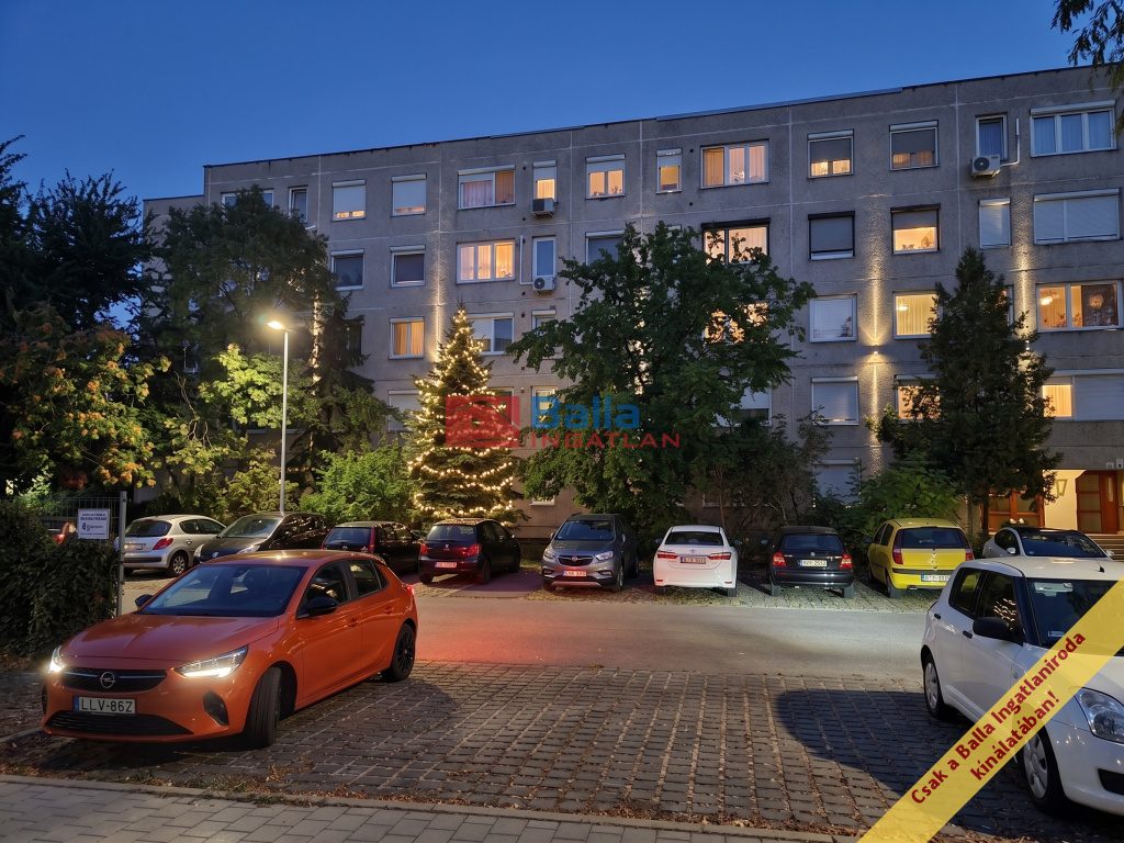 Eladó 73 m²-estársasházi lakás XVII. Kerület (Rákoskeresztúr) , Újlak utca: 78'900'000 Ft