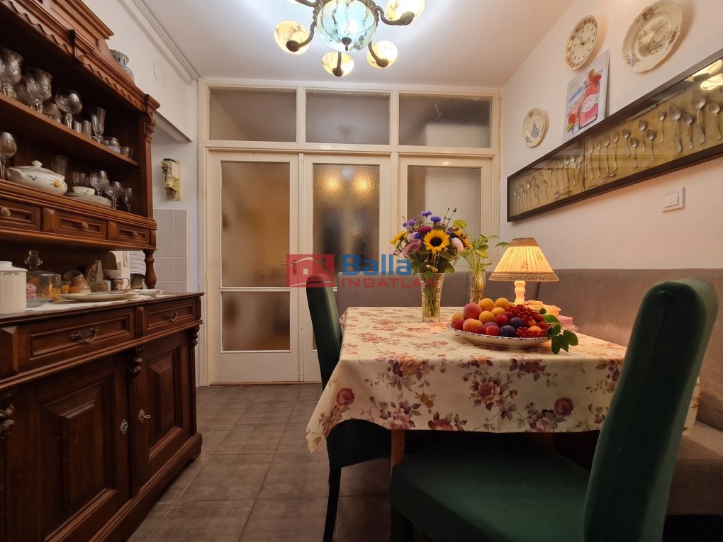Eladó 73 m²-estársasházi lakás XVII. Kerület (Rákoskeresztúr) , Újlak utca: 74'900'000 Ft
