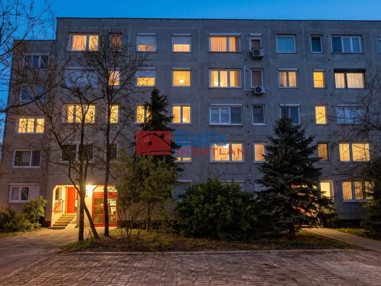 Eladó 73 m²-estársasházi lakás XVII. Kerület (Rákoskeresztúr) , Újlak utca: 72'400'000 Ft