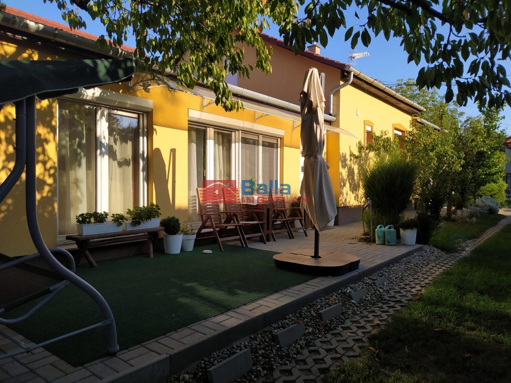 Eladó 105 m²-escsaládi ház XVII. Kerület (Rákoskert) , Bodonyi utca környéki utca: 120'500'000 Ft