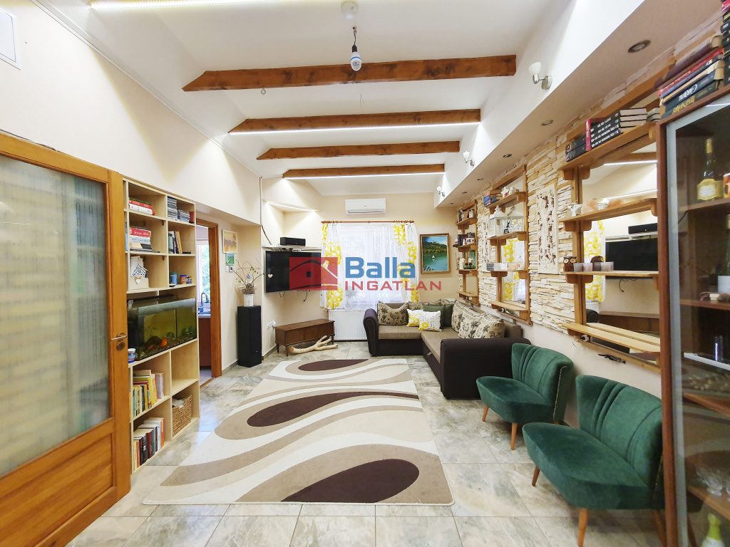 Eladó 116 m²-escsaládi ház XVII. Kerület (Rákoskert) , Pesti út közeli utca: 110'000'000 Ft