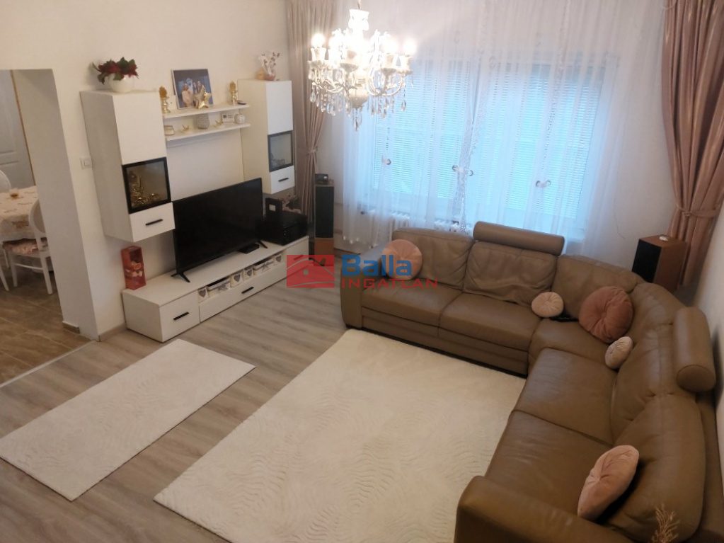 Eladó 220 m²-escsaládi ház XVII. Kerület (Rákoskert) , Rákoskert: 149'900'000 Ft