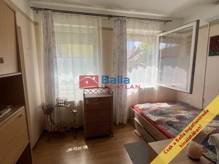 Eladó 43 m²-estársasházi lakás XVIII. Kerület (Kossuth Ferenc-telep) , Szélső utca: 59'900'000 Ft