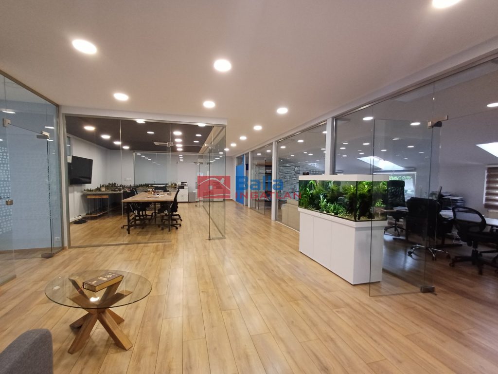 Kiadó 207 m²-esa kategóriás iroda XVIII. Kerület (Lónyaytelep) , Lónyay telep: 1'553 EUR