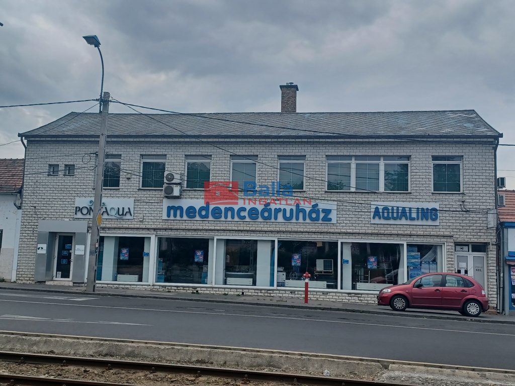 Eladó 450 m²-esüzlethelyiség utcai bejárattal XVIII. Kerület (Pestszentlőrinc) , Üllői út: 350'000'000 Ft