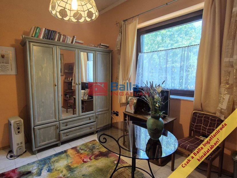 Eladó 218 m²-esikerház XVIII. Kerület (Szemeretelep) , Honvéd utca mellékutcája: 183'000'000 Ft