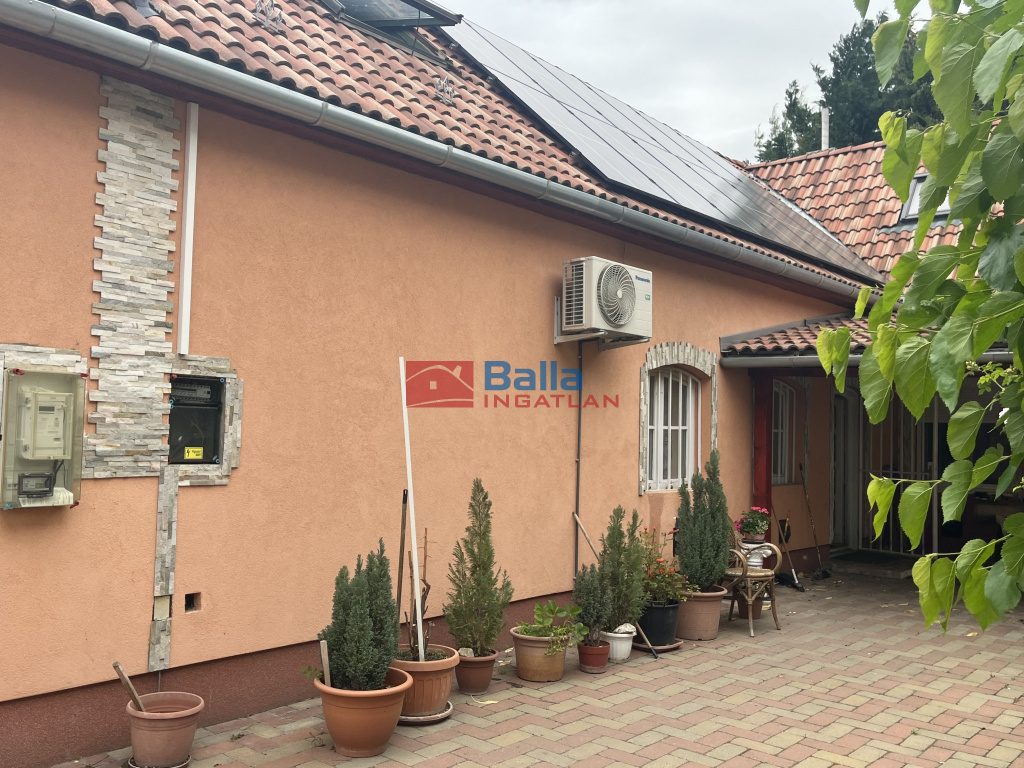 Eladó 110 m²-escsaládi ház XVIII. Kerület (Újpéteritelep) , Újpéteri telep: 88'000'000 Ft