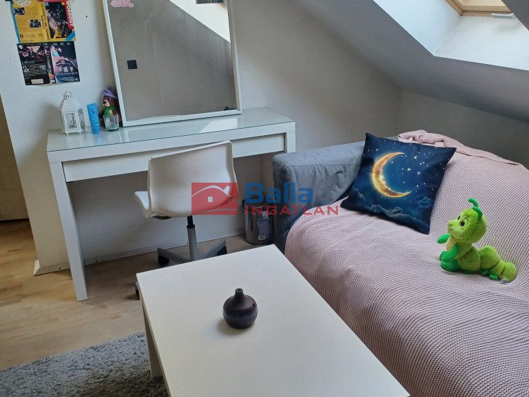 Eladó 130 m²-escsaládi ház XX. Kerület (Erzsébetfalva) , Határ út közeli utca: 93'000'000 Ft