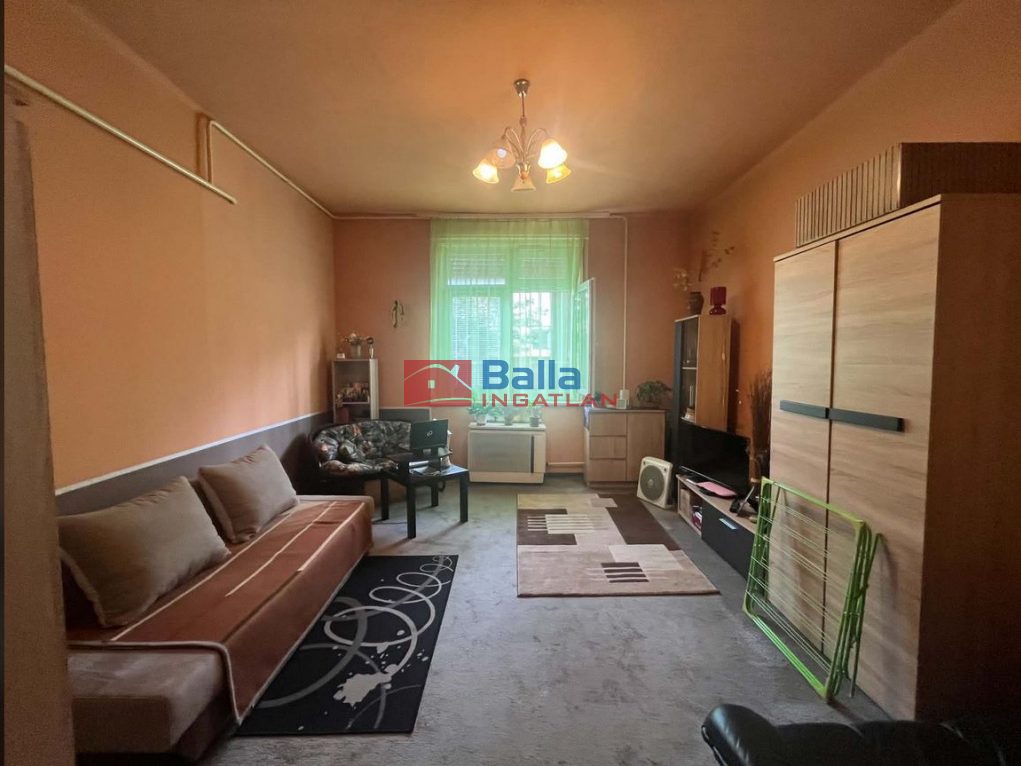 Eladó 35 m²-esházrész XX. Kerület (Erzsébetfalva) , Mártírok közeli utca: 36'800'000 Ft
