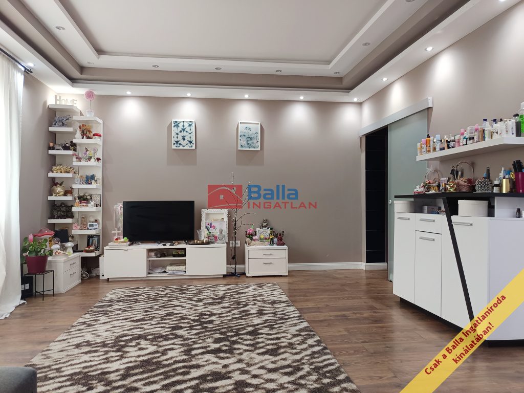 Eladó 95 m²-esházrész XX. Kerület (Pacsirta telep) , Akácfa utca: 102'000'000 Ft
