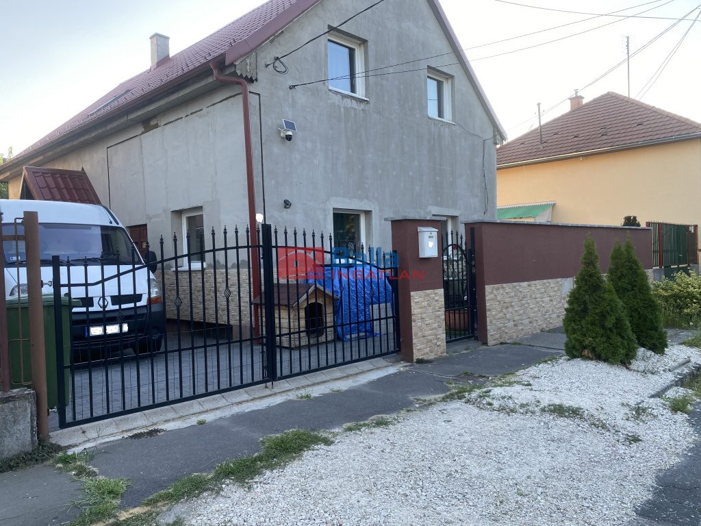 Eladó 145 m²-escsaládi ház XX. Kerület (Szabó telep) , Szabótelep utca: 119'900'000 Ft