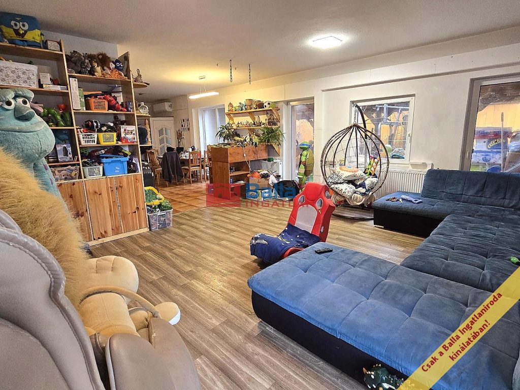 Eladó 270 m²-escsaládi ház XXIII. Kerület (Soroksár) , Elvira utca: 220'000'000 Ft