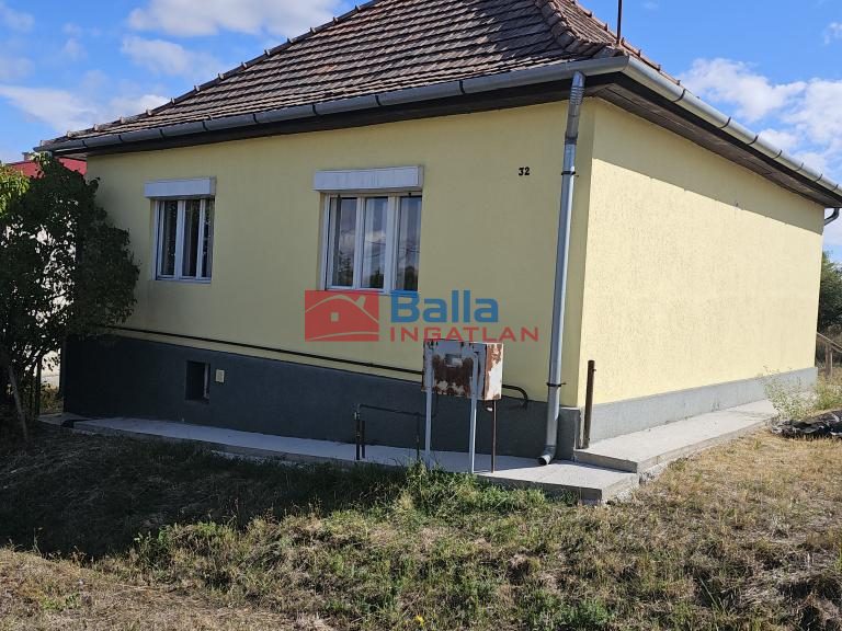 Eladó 80 m²-escsaládi ház Csokvaomány, Széchenyi út: 16'500'000 Ft